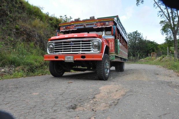 PROPONEN RECUPERAR LA V�A LA DORADA (CALDAS)-SONS�N (ANTIOQUIA) 