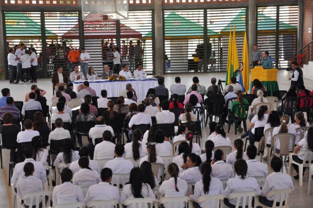 SE COMPROMETEN M�S CON SAMAN�