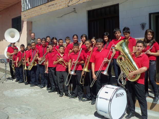 FILADELFIA (CALDAS) RECIBE 13 BANDAS ESTUDIANTILES