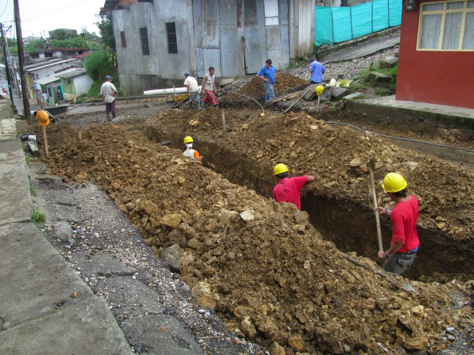 PAVIMENTACION SECTOR DIVINO NI�O