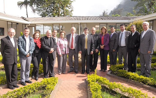 REUNIDOS POR MANIZALES Y CALDAS