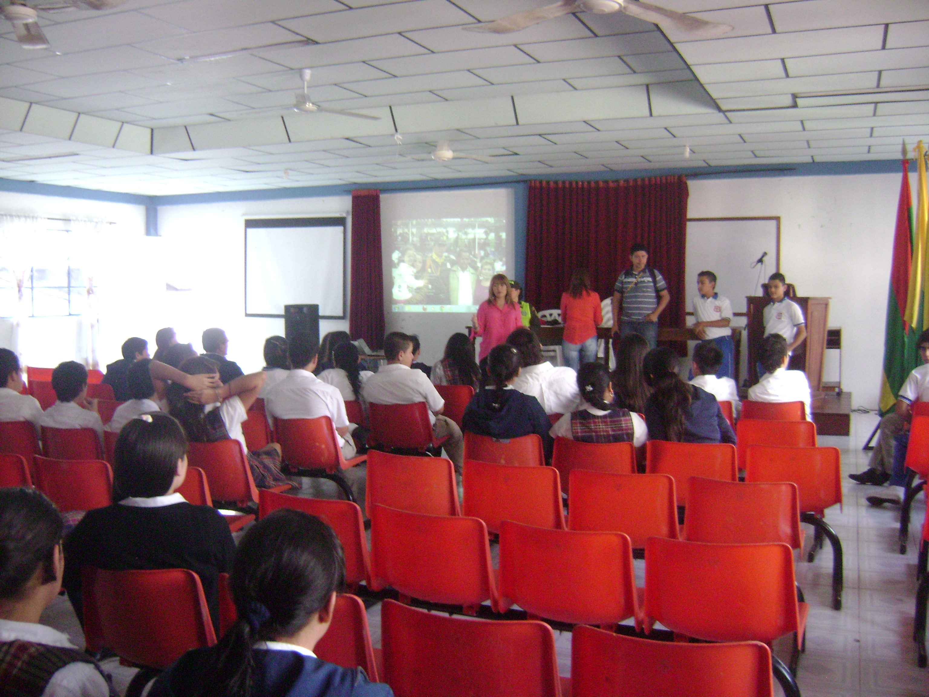 CHARLA DE LA COMISAR�A DE FAMILIA, CONSCIENCIA DE IDENTIDAD PERSONAL A TRAV�S DEL OTRO