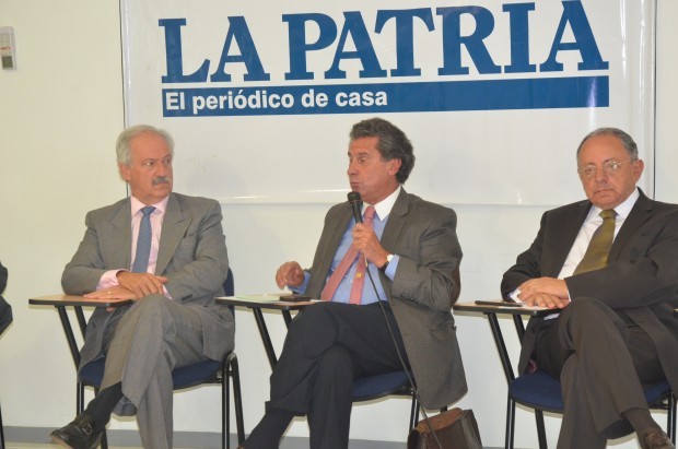 CANDIDATOS A LA GOBERNACI�N COINCIDIERON Y SE VIERON POR �LTIMA VEZ