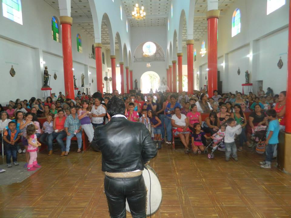 GRAN CELEBRACI�N A LAS MADRES DE SAMAN� CALDAS