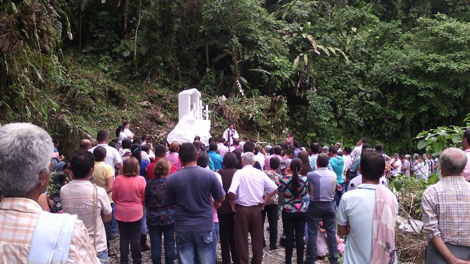 Misa Campal, oficiada por su hermado padre Ovdulio Arias